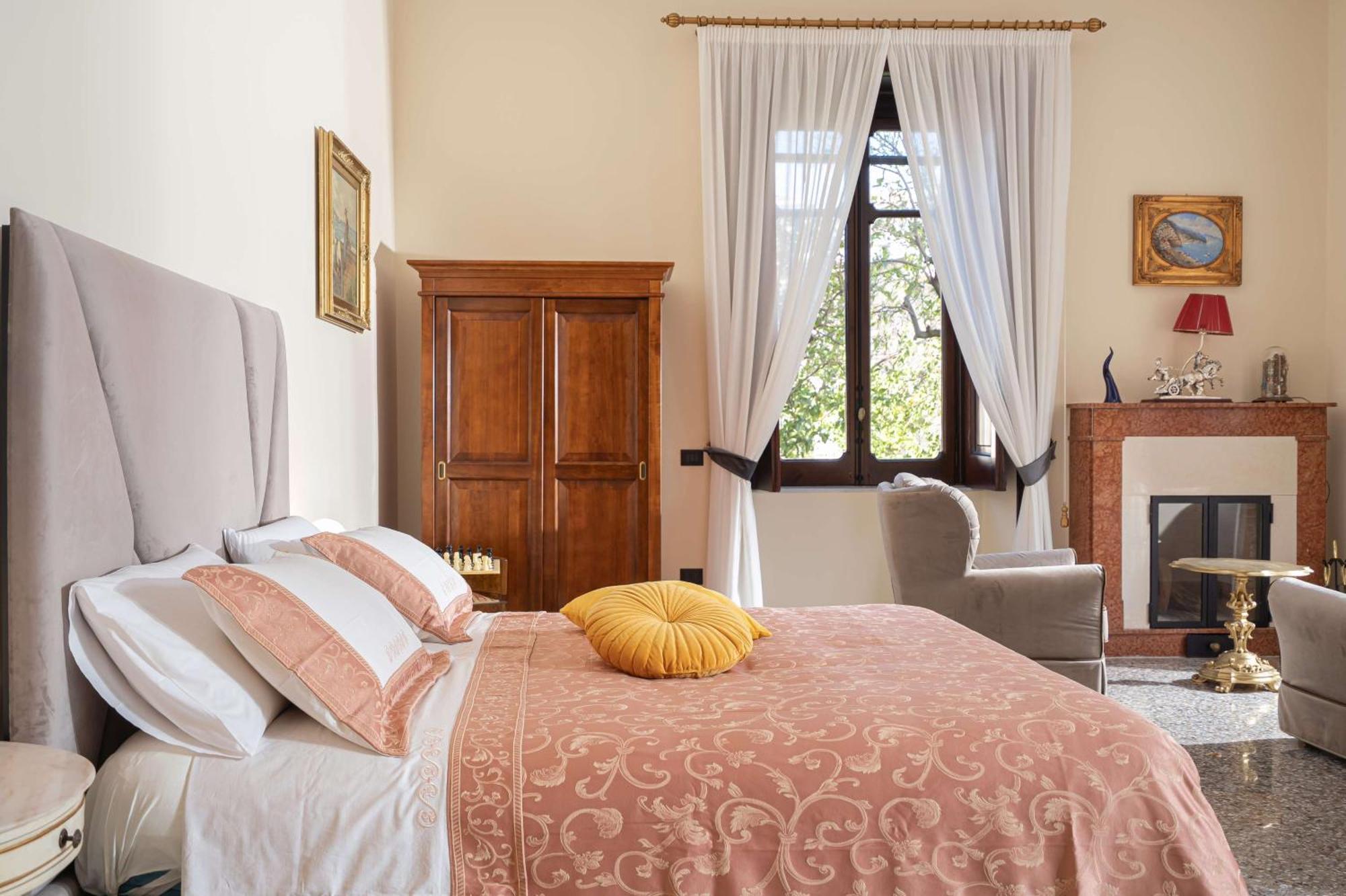 Villa Agostino Luxury B&B Vico Equense Ruang foto