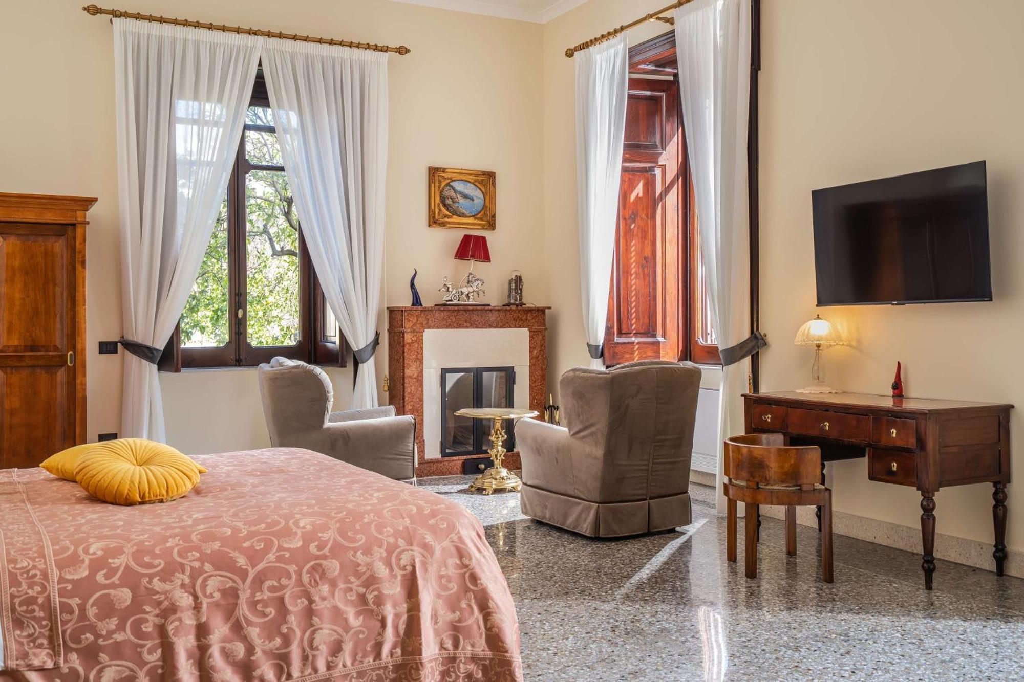 Villa Agostino Luxury B&B Vico Equense Ruang foto